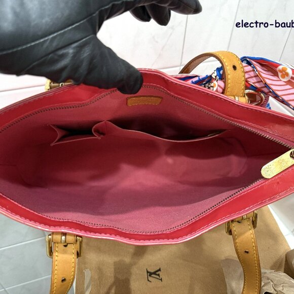 Authentic Louis Vuitton Monogram Vernis Brentwood Tote in Framboise - GUC - Picture 13 of 16